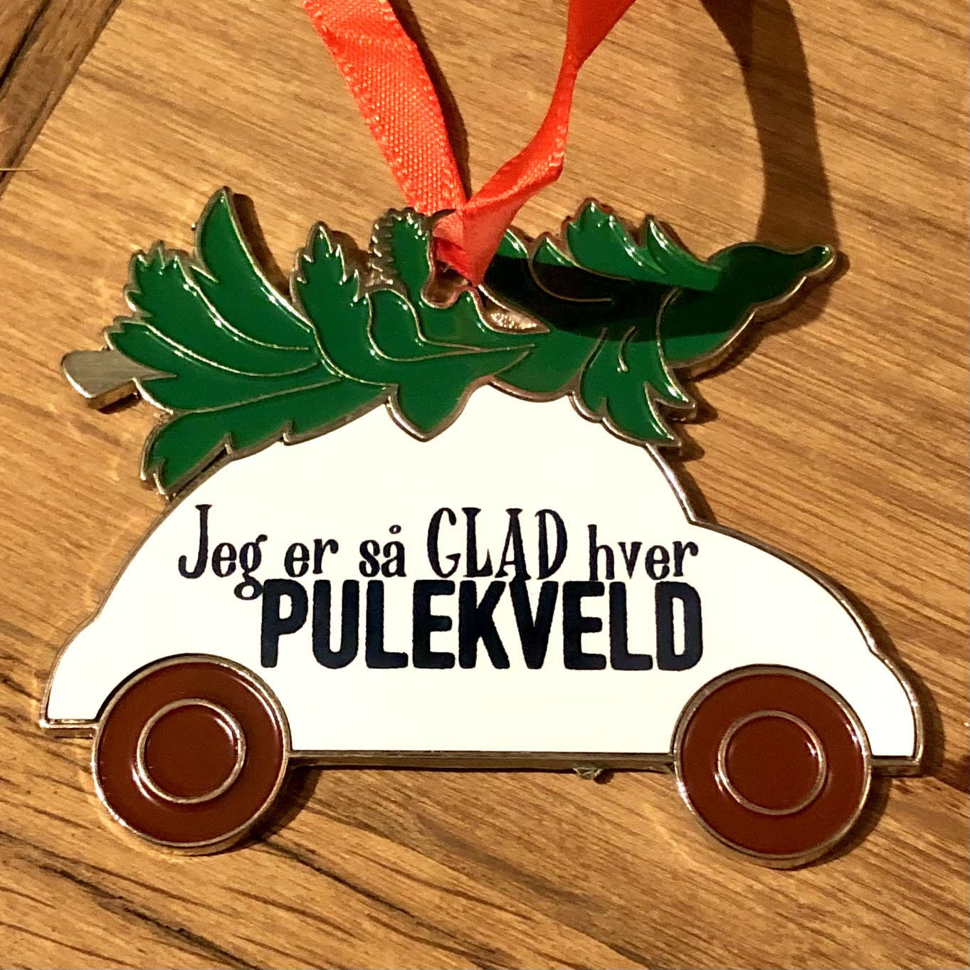 Juletrepynt: Jeg er så glad hver pulekveld